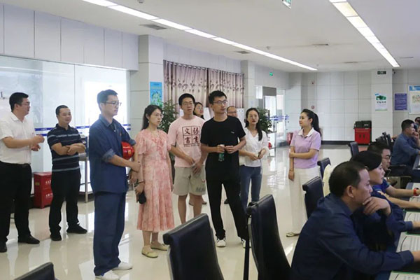 清华大学暑期实践团到银河集团官网参观